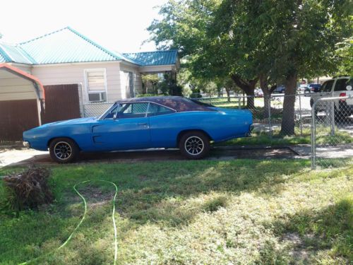 1968 dodge charger base hardtop 2-door 7.2l