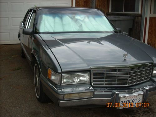 1992 cadillac sedan deville 4-door 4.9l v8