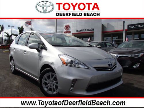 2013 toyota prius v five