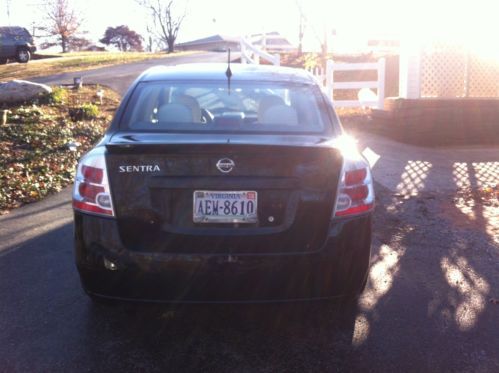 2009 nissan sentra fe + sl sedan 4-door 2.0l - low mileage!!!