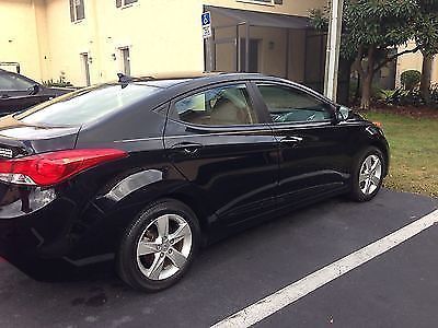 2012 hyundai elantra sedan gsl in exellent condition ---no title