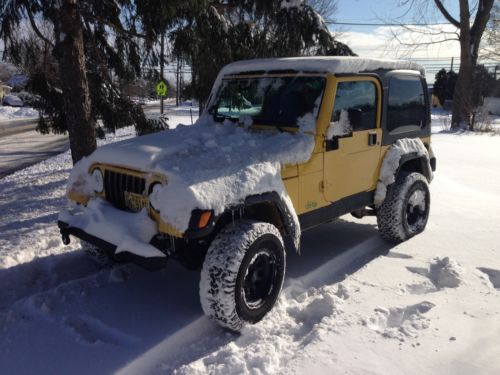 2002 jeep wrangler x lifted    rides like new needs brake lines front to back