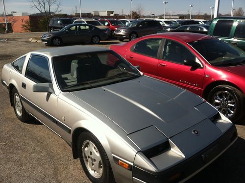 1984 nissan 300zx 5speed 96k clean car fax runs like a champ needs cosmetics