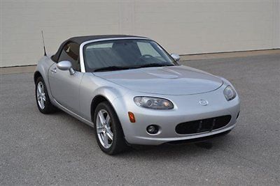 2007 mazda miata mx5 touring  automatic