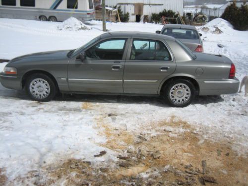 2003 mercury grand marquis gs sedan 4-door 4.6l