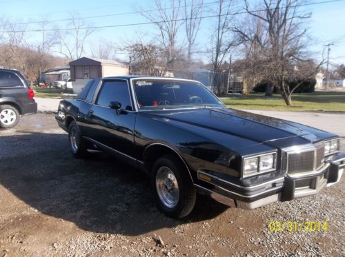 1982 pontiac grand prix 2 door coupe