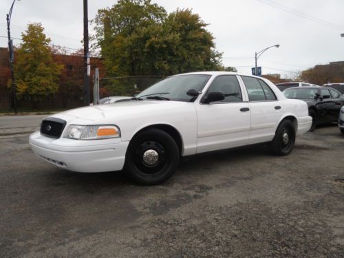 White p71 ex police 105k miles security partition comp rack ex county car