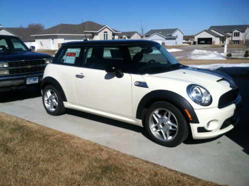 2007 mini cooper s hatchback 2-door 1.6l