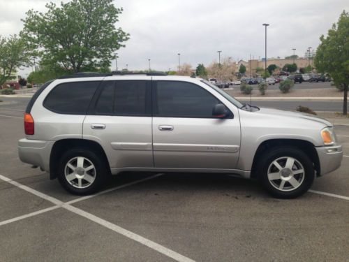 2004 gmc envoy slt sport utility 4-door 4.2l leather low low miles**************