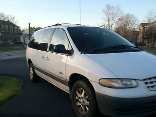 1998 plymouth grand voyager base mini passenger van 3-door 3.3l