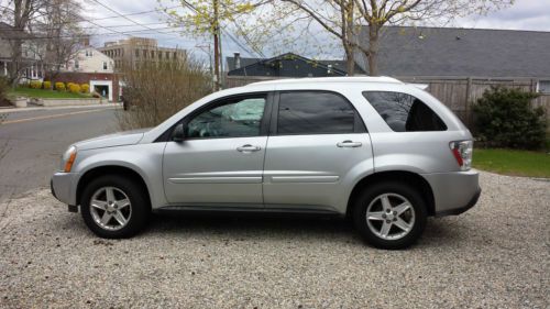 Amazing condition 2005 chevy equinox
