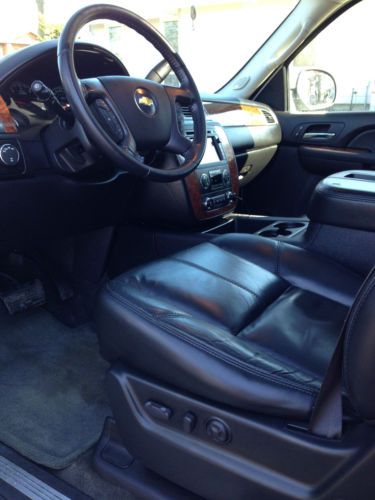 2007 Chevrolet Tahoe LTZ Sport Utility 4-Door 5.3L, image 7