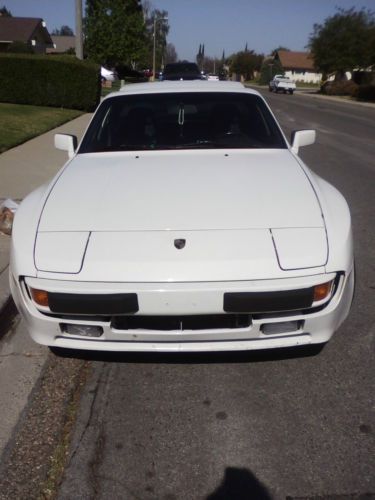 1986 porsche 944 base coupe 2-door 2.5l