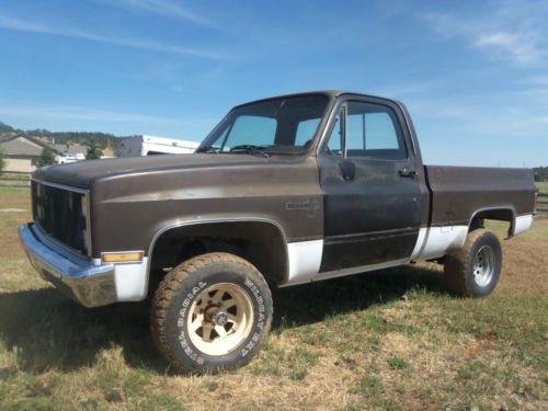 1986 chevy scottsdale short bed 1/2 ton 4wd c-10 / k-10