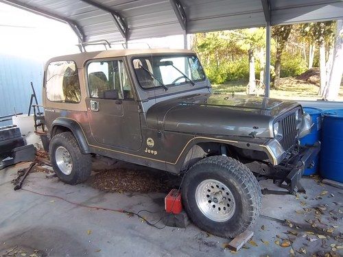 1988 jeep wrangler with hardtop---custom--cruiser--rock crawler