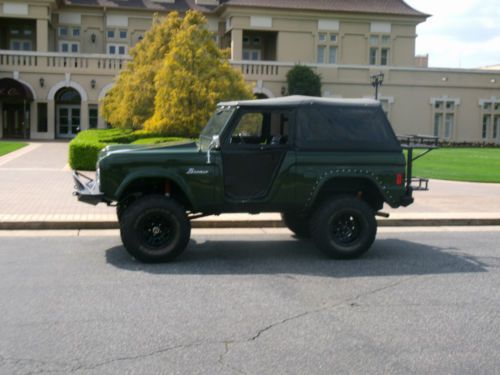 1977 ford bronco 302 v8 auto. 4wd