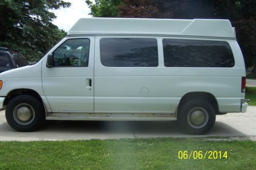 2003 ford e250 econoline handicap raised roof van runs great!