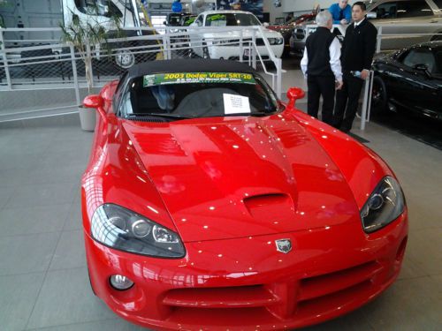 2003 Dodge Viper SRT-10 Roadster 14,897 miles, image 3