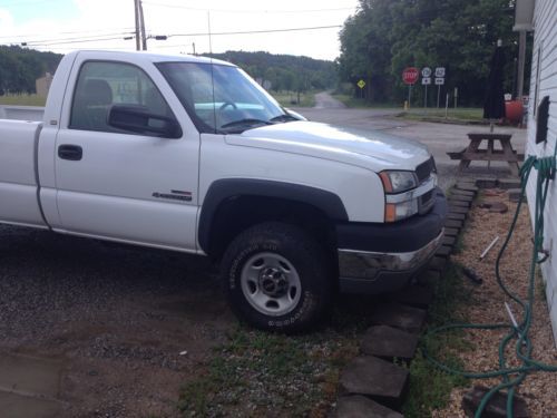 2004 chevy 2500 hd long bed 2wd diesel duramax