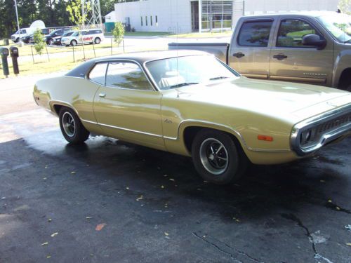 Vintage 1972 plymouth satellite sebring, adult owned, estate sale