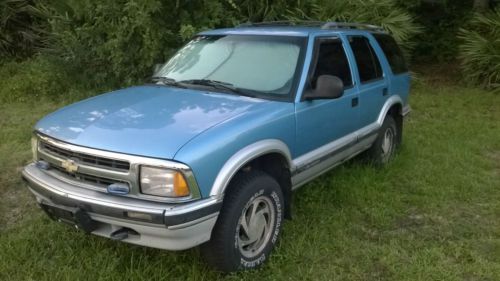 1996 chevrolet blazer base sport utility 4-door 4.3l 4x4