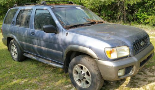 2001 nissan pathfinder &#034;not running&#034; salvage excellent condition except motor