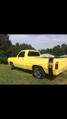 1976 dodge d100 pickup - 360 engine - 750 holly - hot rod - street rod -