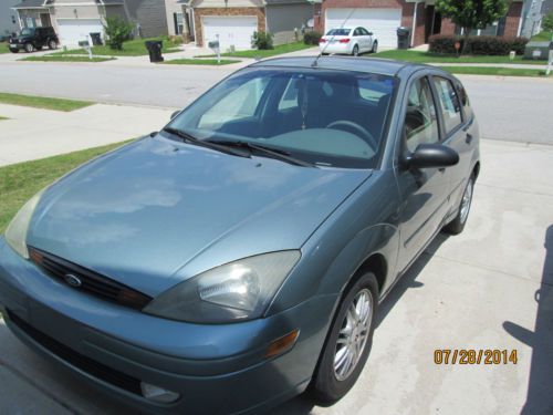 2004 ford focus zx5 green