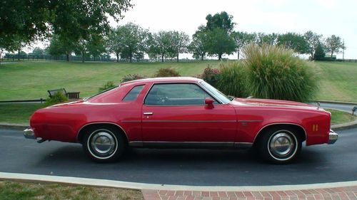75 chevelle classic 2d red less than 4000 miles on engine 1 owner
