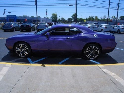 2014 dodge challenger srt8 core