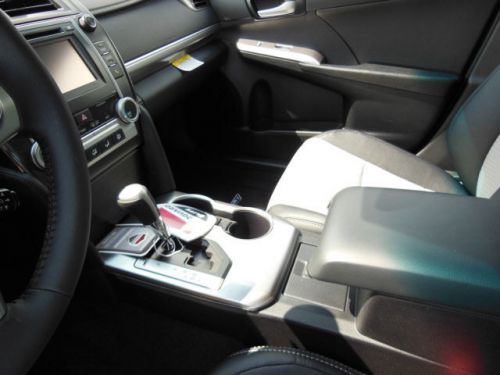 2014 Toyota Camry SE, US $23,698.00, image 3