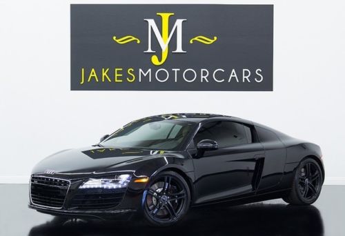 2008 audi r8 r-tronic, only 16k miles, black on light tan, very clean car!