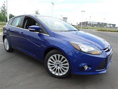 5dr hb titanium low miles 4 dr hatchback automatic gasoline 2.0l i4 fi dohc blue