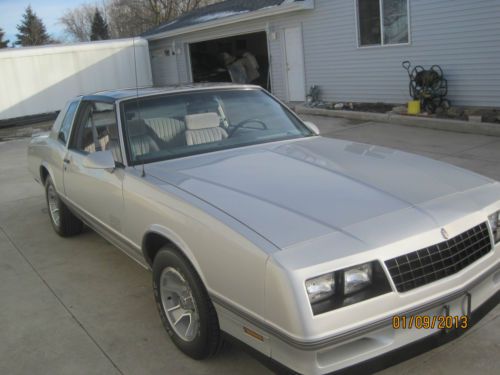 1987 Chevrolet Monte Carlo SS Coupe 2-Door 5.0L  ONLY 8,080 MILES. T- TOPS, image 5
