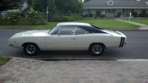 1968 dodge charger r/t hardtop 2-door 7.2l