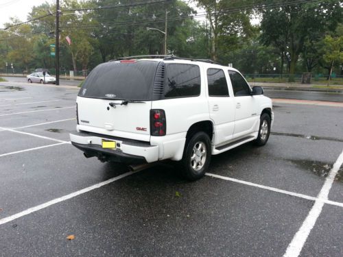 2004 gmc yukon denali *mint*