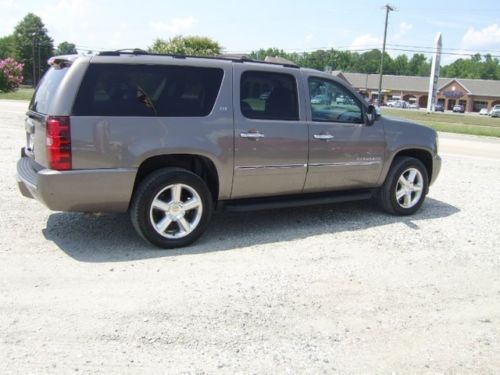 2013 Chevrolet Suburban LTZ 4 wheel drive, US $38,990.00, image 3
