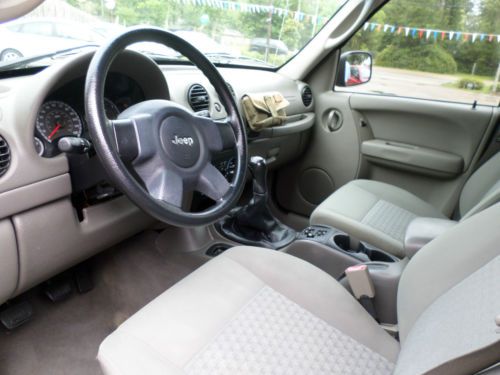 2006 Jeep Liberty 65th Anniversary Edition Sport Utility 4-Door 3.7L, image 3