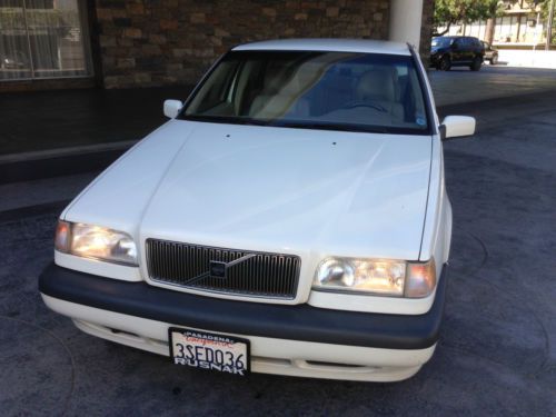 1997 volvo 850 base sedan 4-door 2.4l