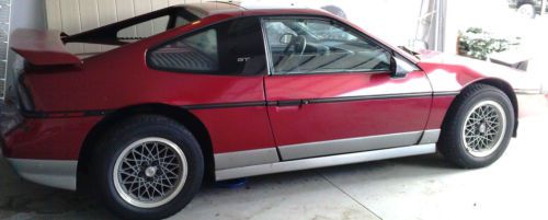 Rare, running 1987 pontiac fiero gt v6, 2.8 liter + bonus chrome interior plates