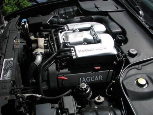 1999 Jaguar XJR super charged v-8 Sedan 4-Door 4.0L, image 2