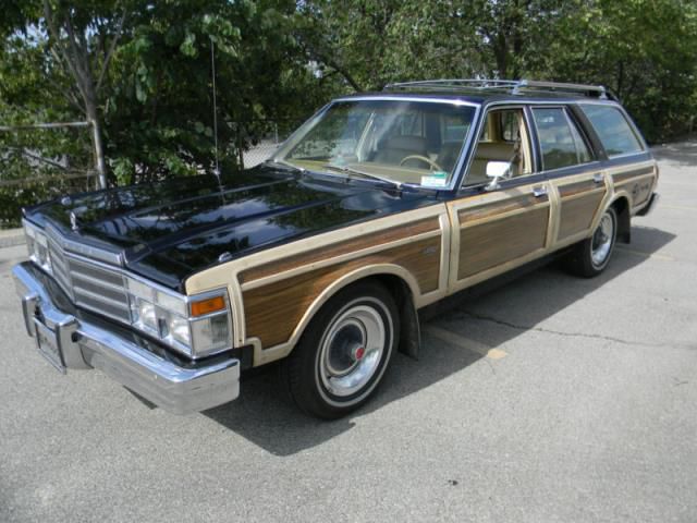 Chrysler lebaron town and country