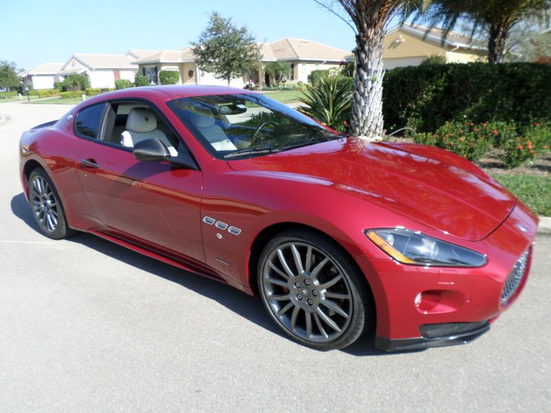 2012 maserati gran turismo