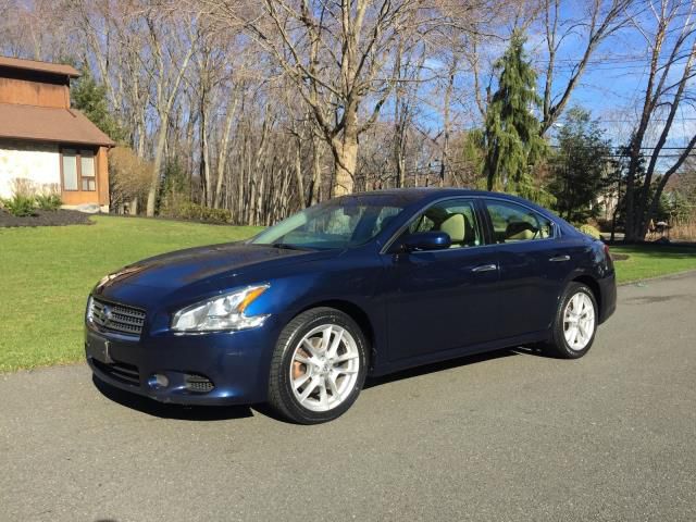 2009 nissan maxima s/sv clean title, clean carfax