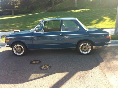 1974 bmw 2002 base sedan 2-door 2.0l