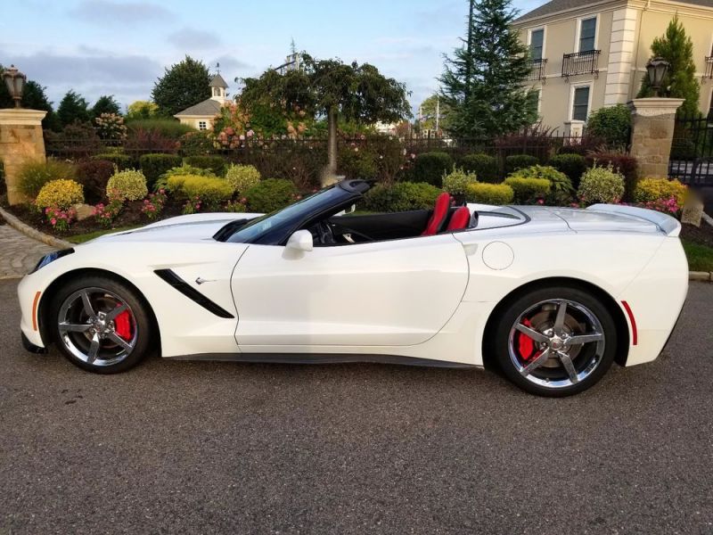 2014 chevrolet corvette convertible 2 lt