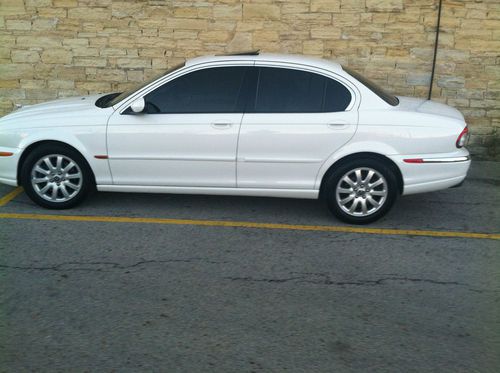 2002 jaguar x-type base sedan 4-door 2.5l