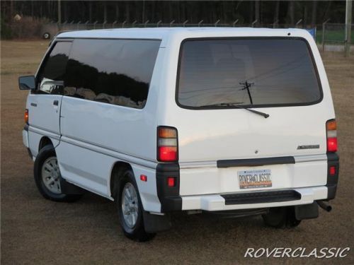 Mitsubishi Van