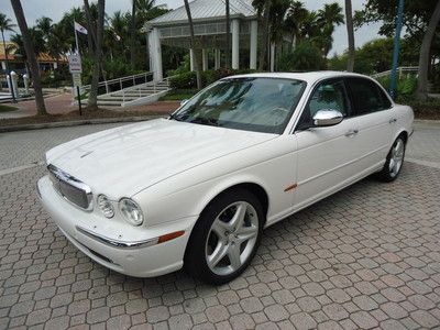 Florida 05 jaguar super v8 rare navi winter pkg dvd entertainment  clean carfax