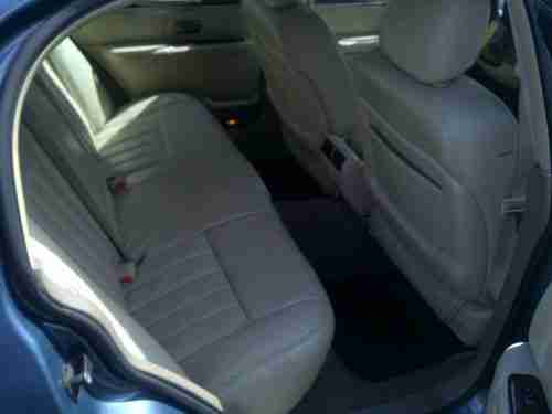 2003 Lincoln Town Car Signature Sedan 4-Door 4.6L, US $4,200.00, image 7